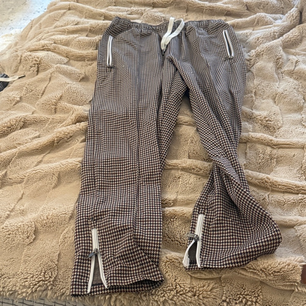 Todd Snyder Black, Tan, and White Houndstooth Joggers